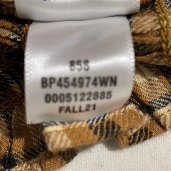 BP Dreamy · Junior 3X · Smocked Long Sleeve Crop · Plaid Tan-Black · Square Neck - Picture 14 of 14